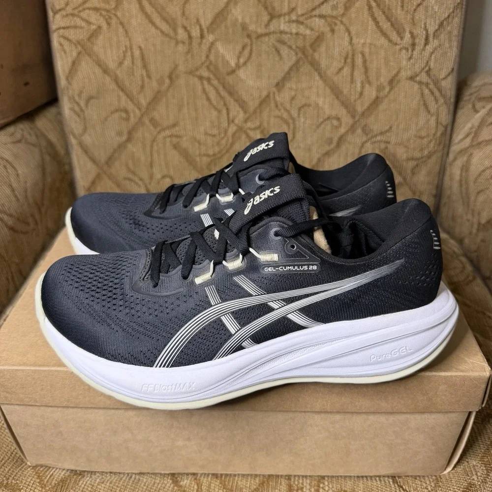Asics Gel-Cumulus 28 Black White 1012B916 Women's Size 10 Running Shoes Sneakers